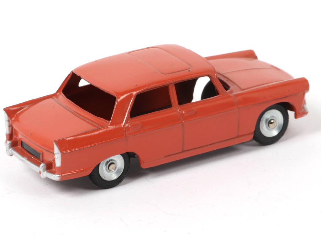 Lot 205 - DINKY TOYS (FRANCE) Série JUNIOR (1)