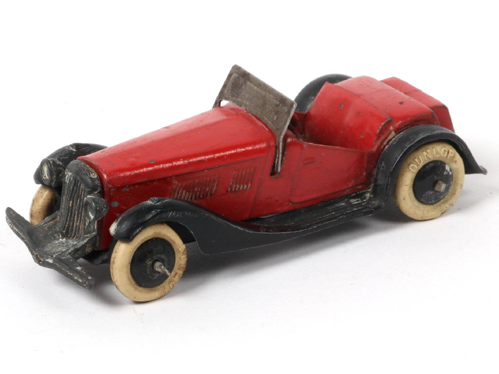 Lot 222 - DINKY TOYS (FRANCE) (1)