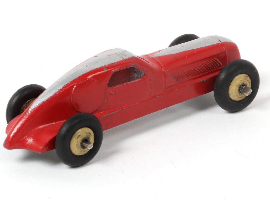 Lot 218 - DINKY TOYS (FRANCE) (1)
