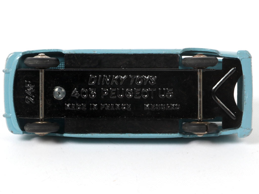 Lot 234 - DINKY TOYS (FRANCE) (1)