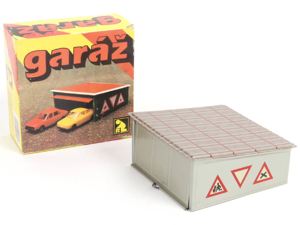 Lot 67 - KOVODRUZSTVO NACHOD (TCHECOSLOVAQUIE) (1)