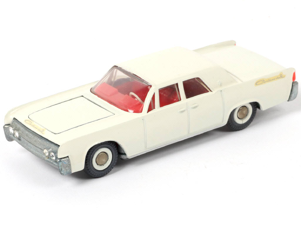 Lot 141 - TEKNO (DANEMARK) (1)