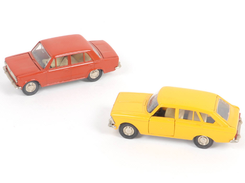 Lot 123 - NOVOEXPORT (URSS) (2)