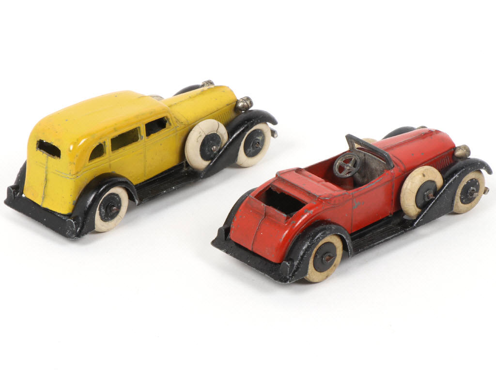 Lot 127 - TOOTSIETOY (USA) (2)