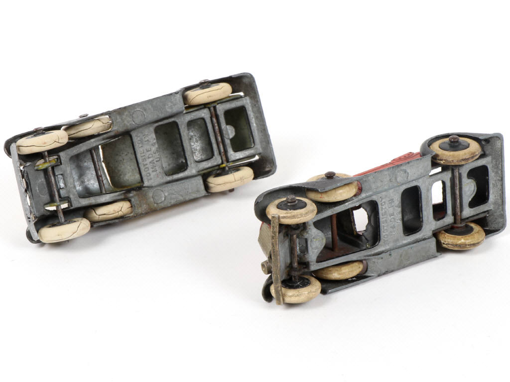 Lot 127 - TOOTSIETOY (USA) (2)