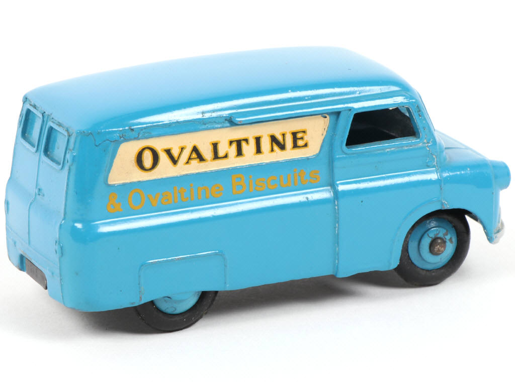 Lot 301 - DINKY TOYS (GB) (1)