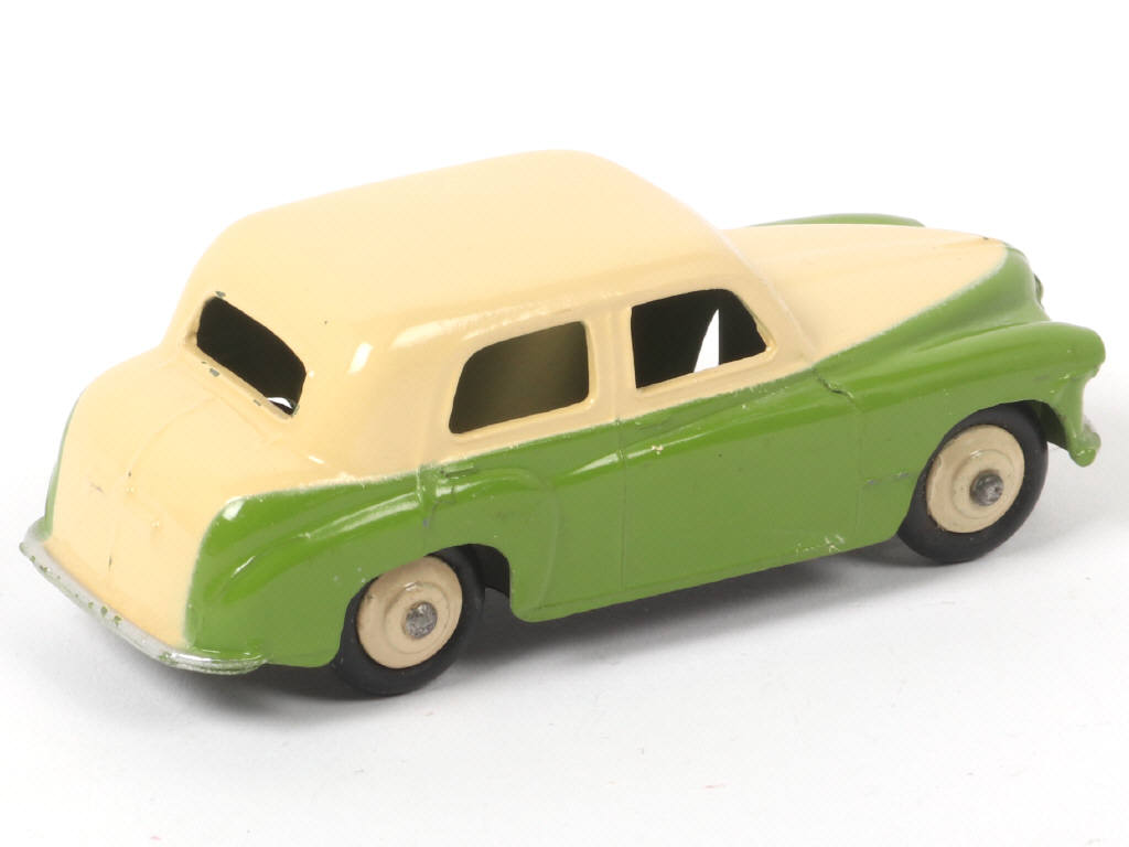 Lot 290 - DINKY TOYS (GB) (1)