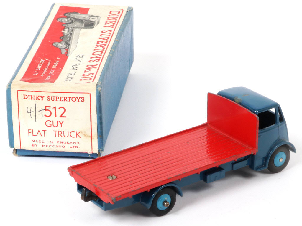 Lot 322 - DINKY TOYS (GB) (1)