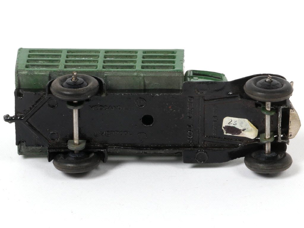 Lot 308 - DINKY TOYS (GB) (1)