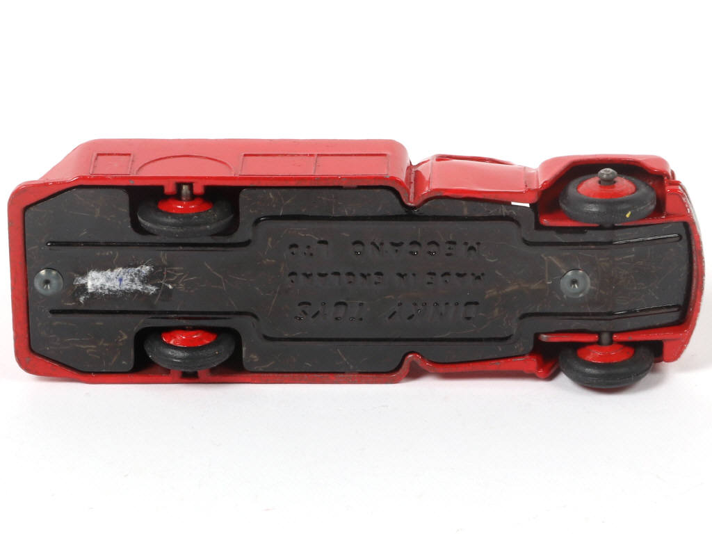 Lot 306 - DINKY TOYS (GB) (1)