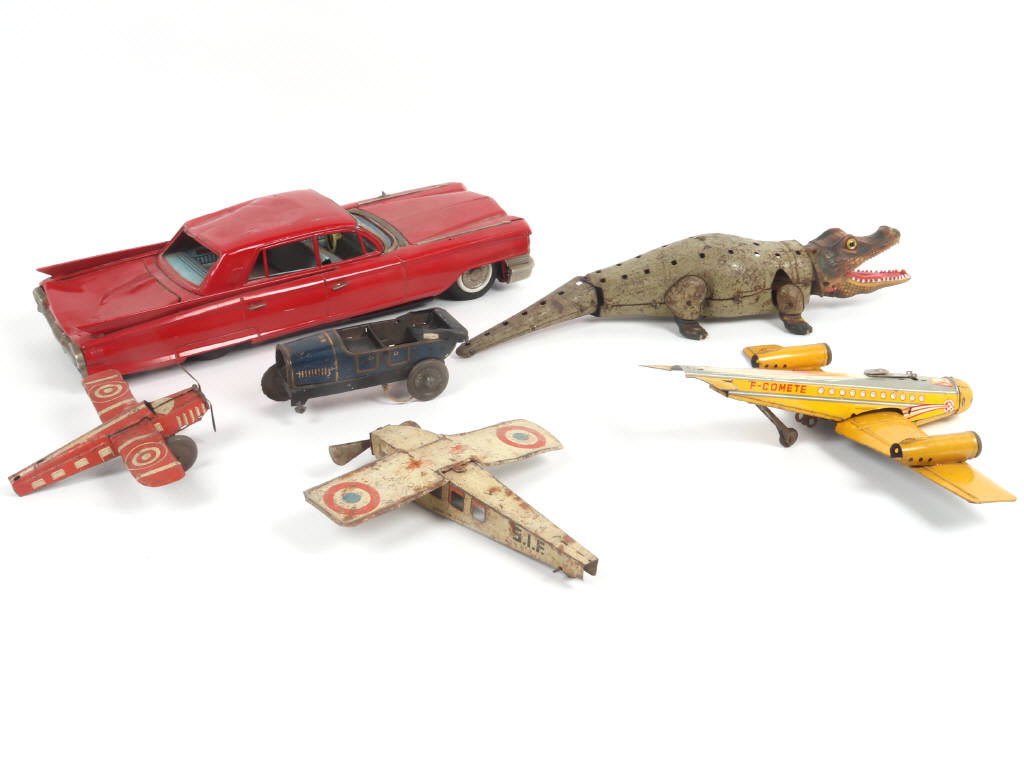 Lot 72 - DIVERS (6)