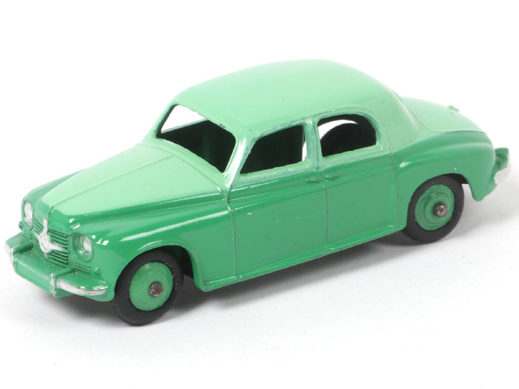 Lot 295 - DINKY TOYS (GB) (1)