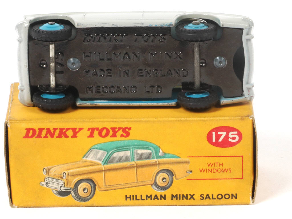 Lot 313 - DINKY TOYS (GB) (1)