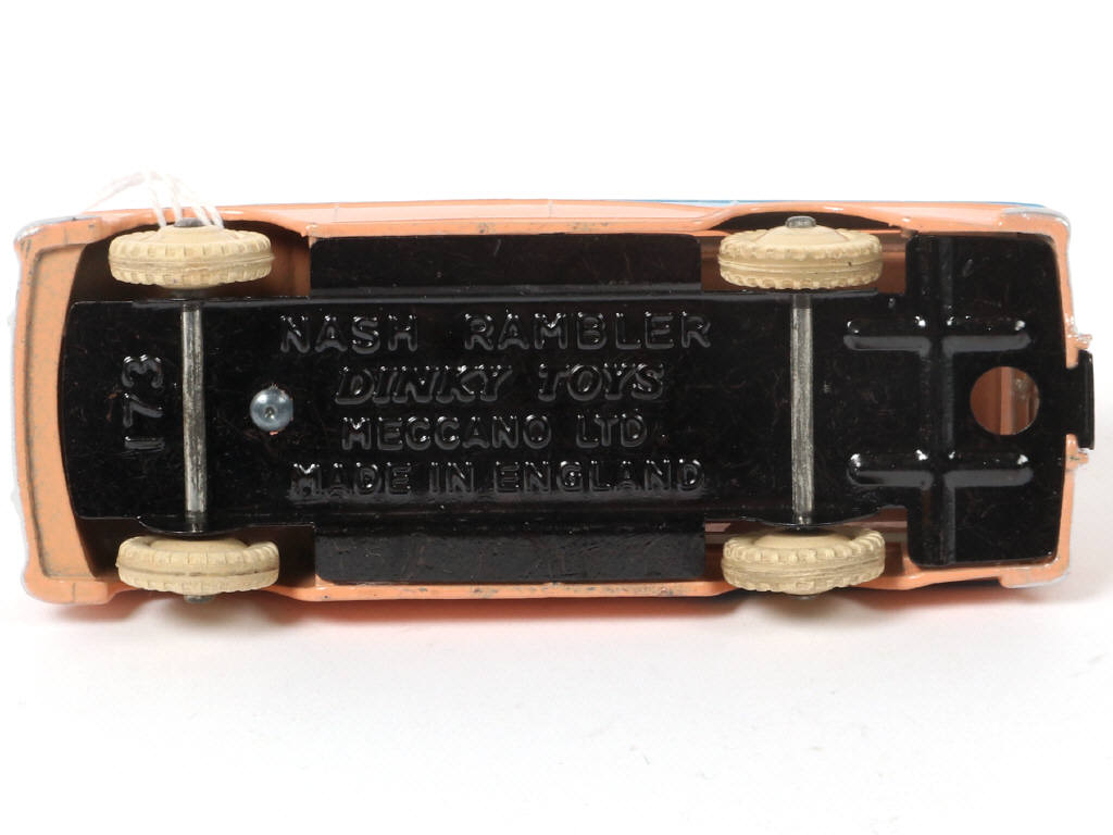 Lot 315 - DINKY TOYS (GB) (1)