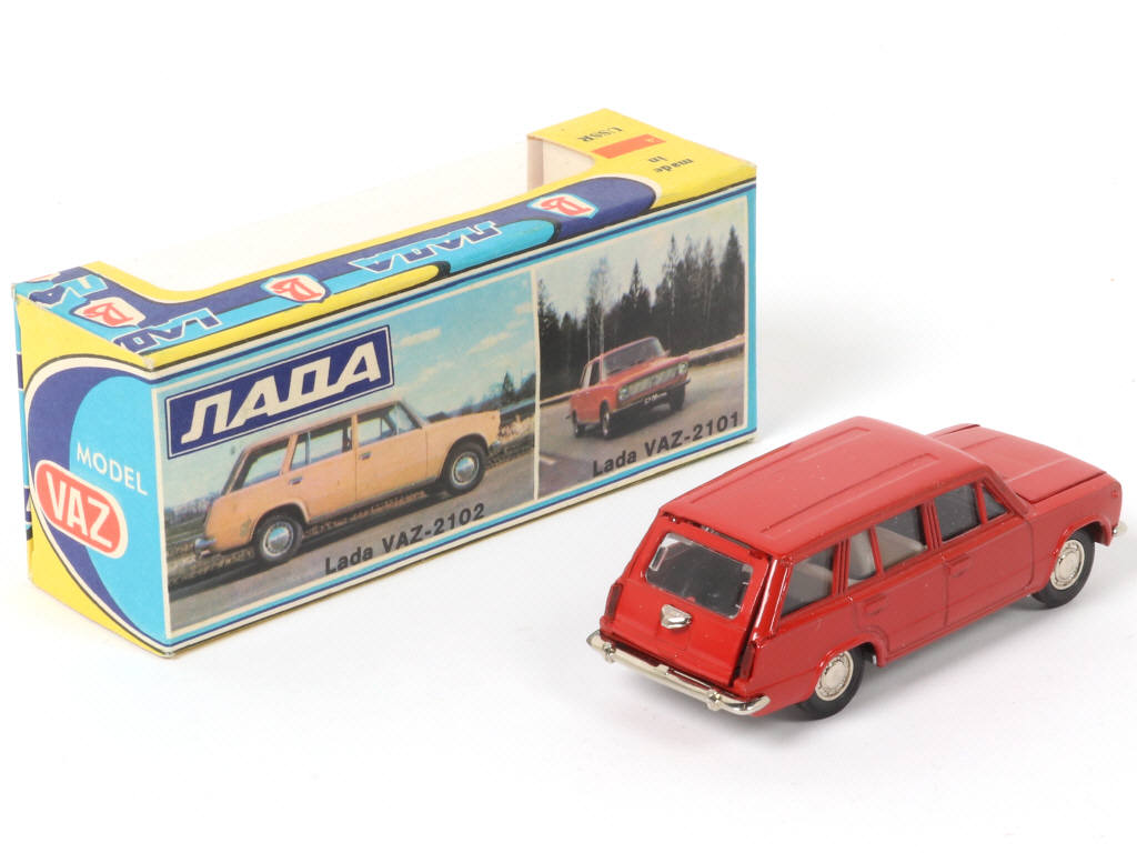 Lot 143 - NOVOEXPORT (URSS) (1)