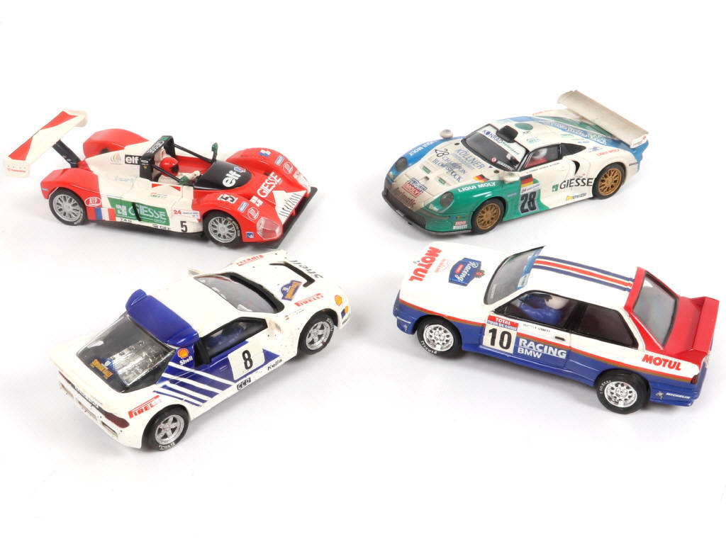 Lot 11 - SCALEXTRIC (GB) (4)