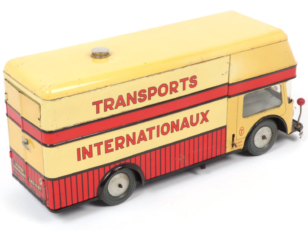 Lot 93 - JOUSTRA (FRANCE) (1)