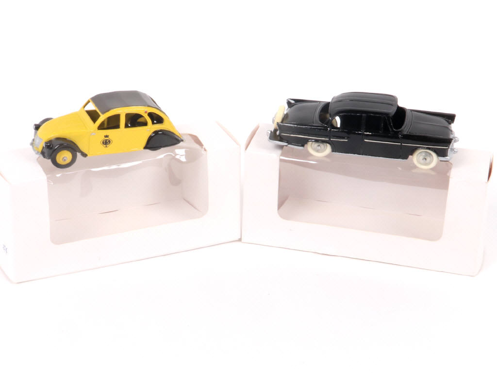 Lot 124 - CLUB DINKY FRANCE (2)