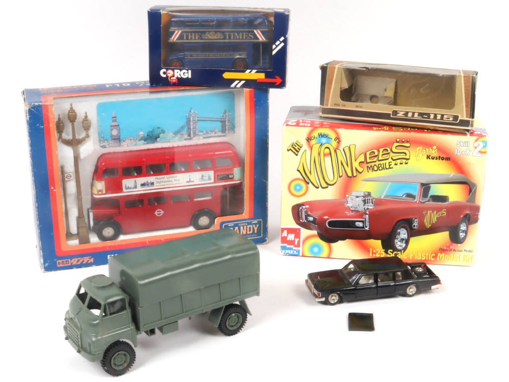 Lot 359 - DIVERS (6)
