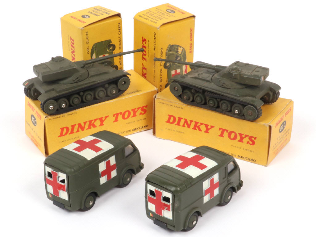 Lot 326 - DINKY TOYS (FRANCE) (4)