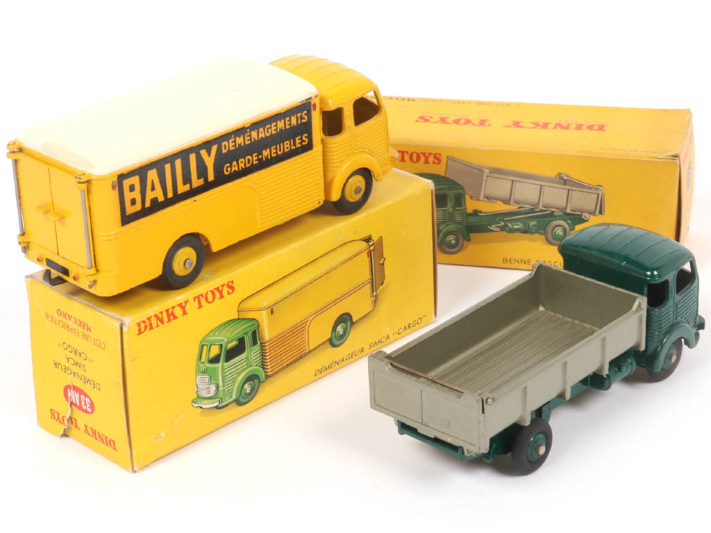 Lot 309 - DINKY TOYS (FRANCE) (2)