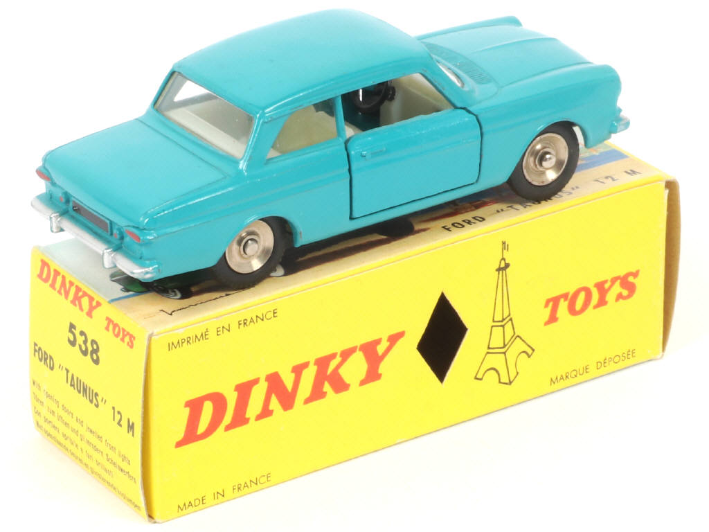 Lot 230 - DINKY TOYS (FRANCE) (1)