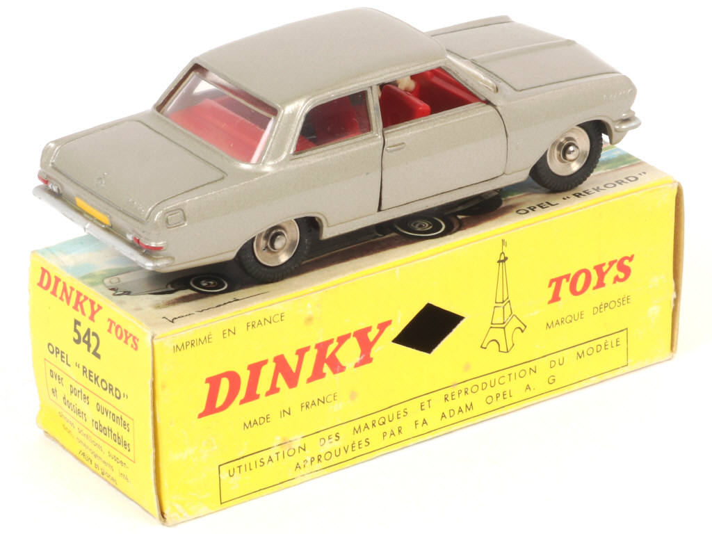 Lot 233 - DINKY TOYS (FRANCE) (1)
