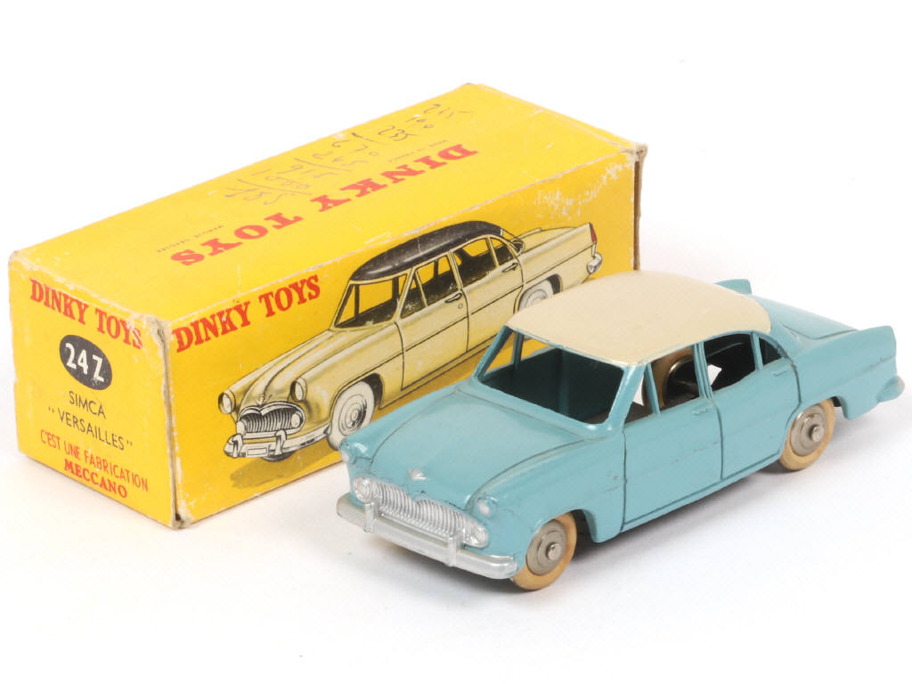 Lot 210 - DINKY TOYS (FRANCE) (1)
