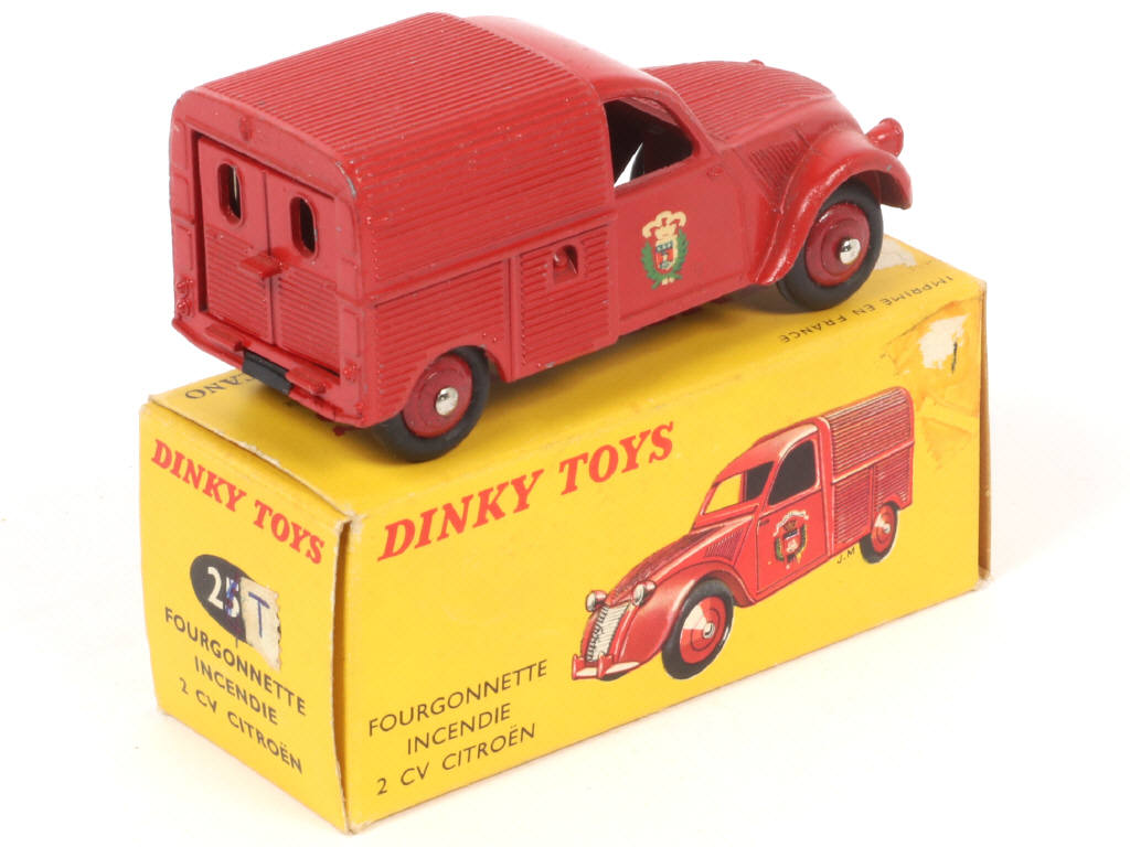 Lot 212 - DINKY TOYS (FRANCE) (1)