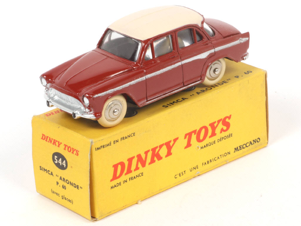 Lot 237 - DINKY TOYS (FRANCE) (1)