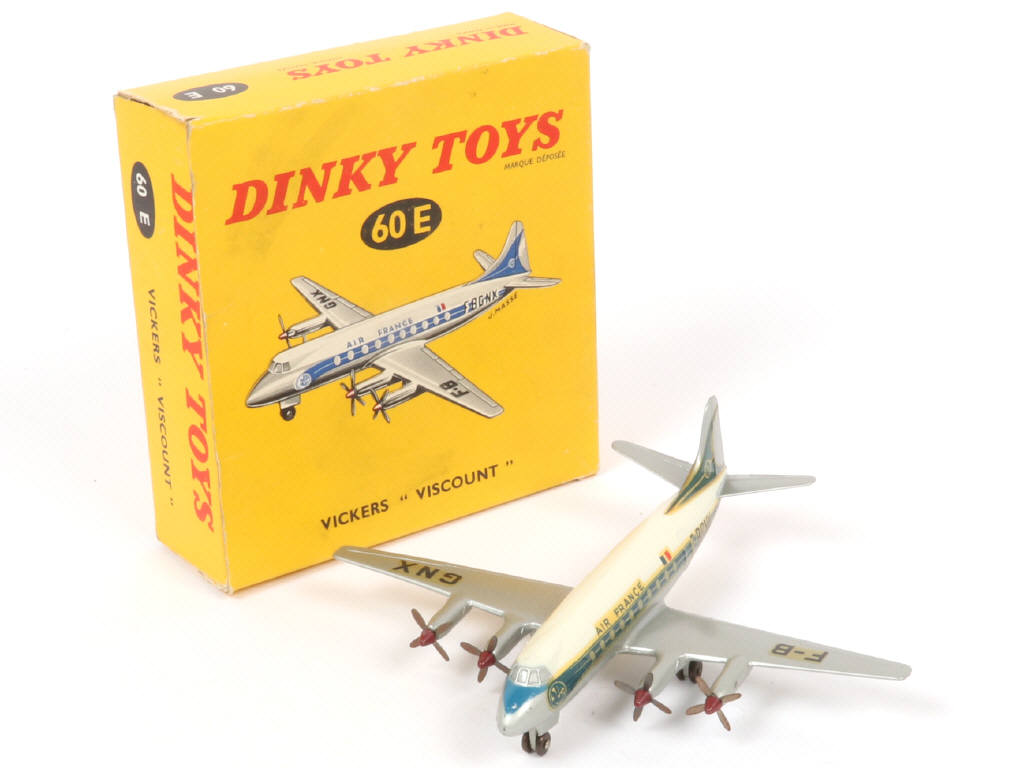 Lot 279 - DINKY TOYS (FRANCE) (1)