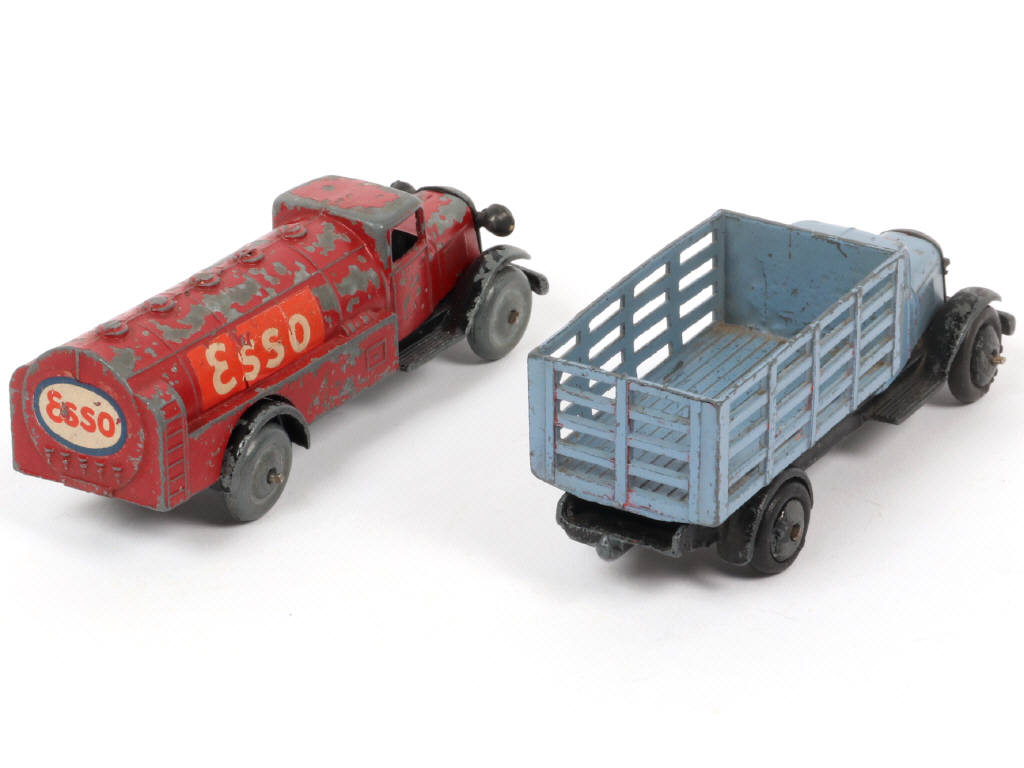 Lot 306 - DINKY TOYS (FRANCE) (2)