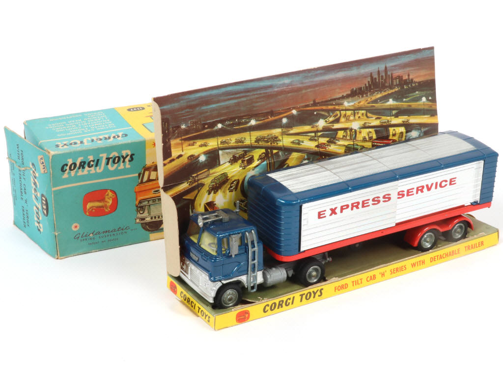 Lot 85 - CORGI TOYS (GB) (1)