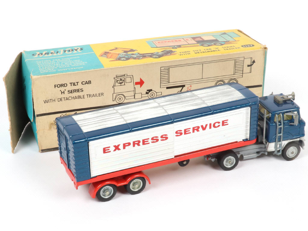 Lot 85 - CORGI TOYS (GB) (1)