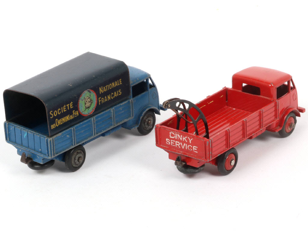 Lot 308 - DINKY TOYS (FRANCE) (2)