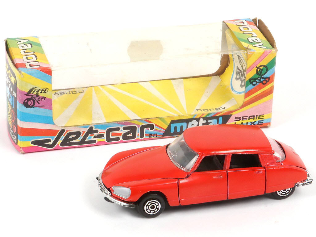 Lot 238 - NOREV - JET CAR (FRANCE) (1)
