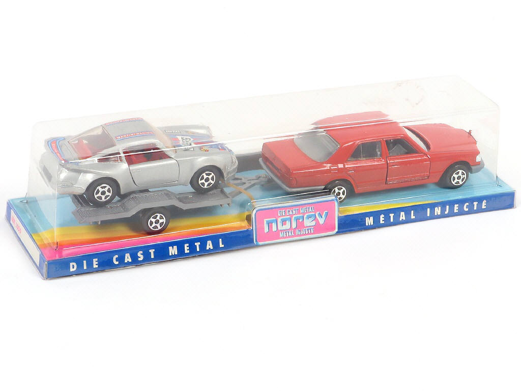 Lot 240 - NOREV - JET CAR (FRANCE) (1)