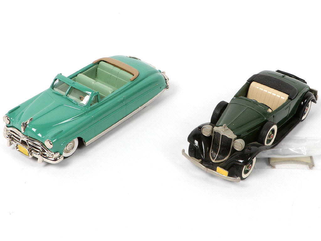 Lot 190 - BROOKLIN MODELS (GB) (2)