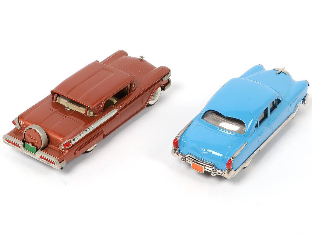 Lot 187 - BROOKLIN MODELS (GB) (2)