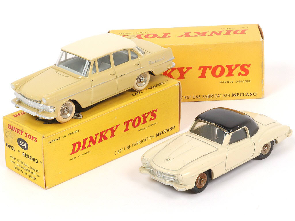 Lot 311 - DINKY TOYS (FRANCE) (2)
