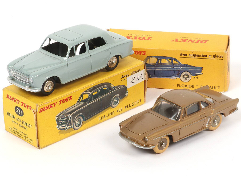 Lot 297 - DINKY TOYS (FRANCE) (2)