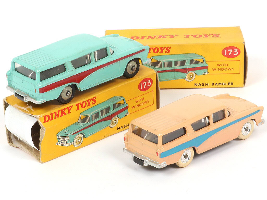Lot 223 - DINKY TOYS (GB) (2)