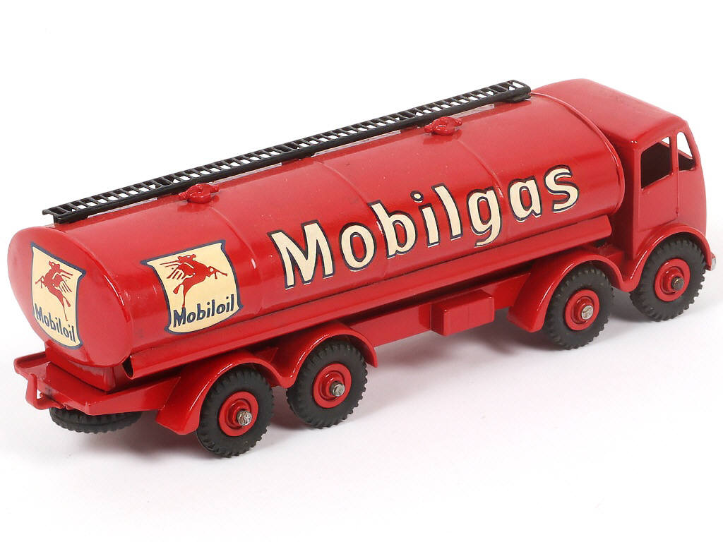 Lot 198 - DINKY TOYS (GB) (1)