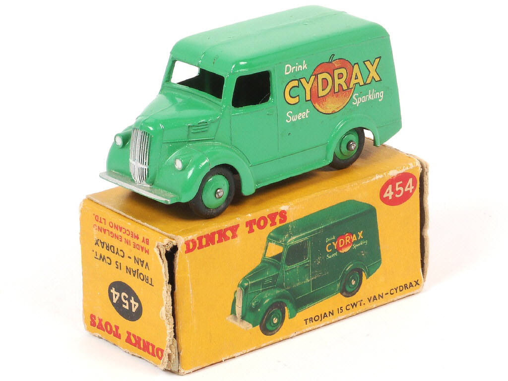 Lot 199 - DINKY TOYS (GB) (1)