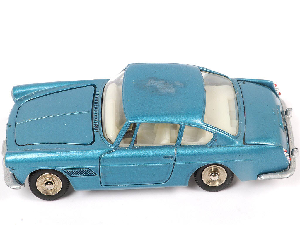 Lot 301 - DINKY TOYS (FRANCE) (1)