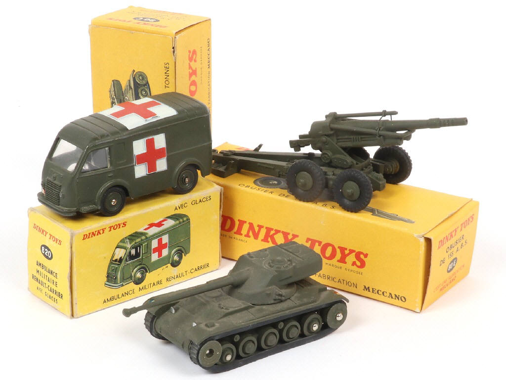 Lot 331 - DINKY TOYS (FRANCE) (3)