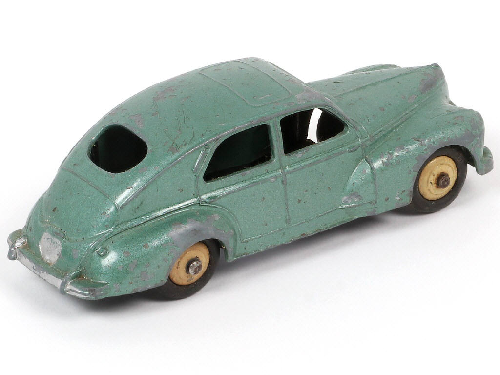 Lot 289 - DINKY TOYS (FRANCE) (1)