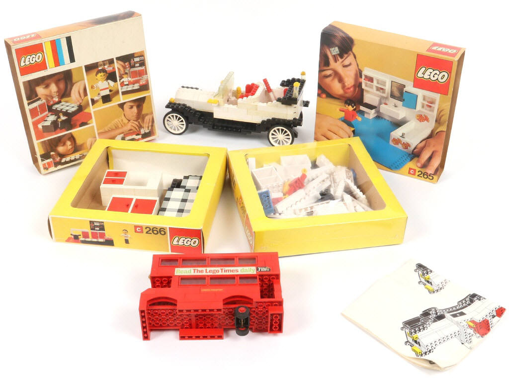 Lot 254 - LEGO (DANEMARK) (4)