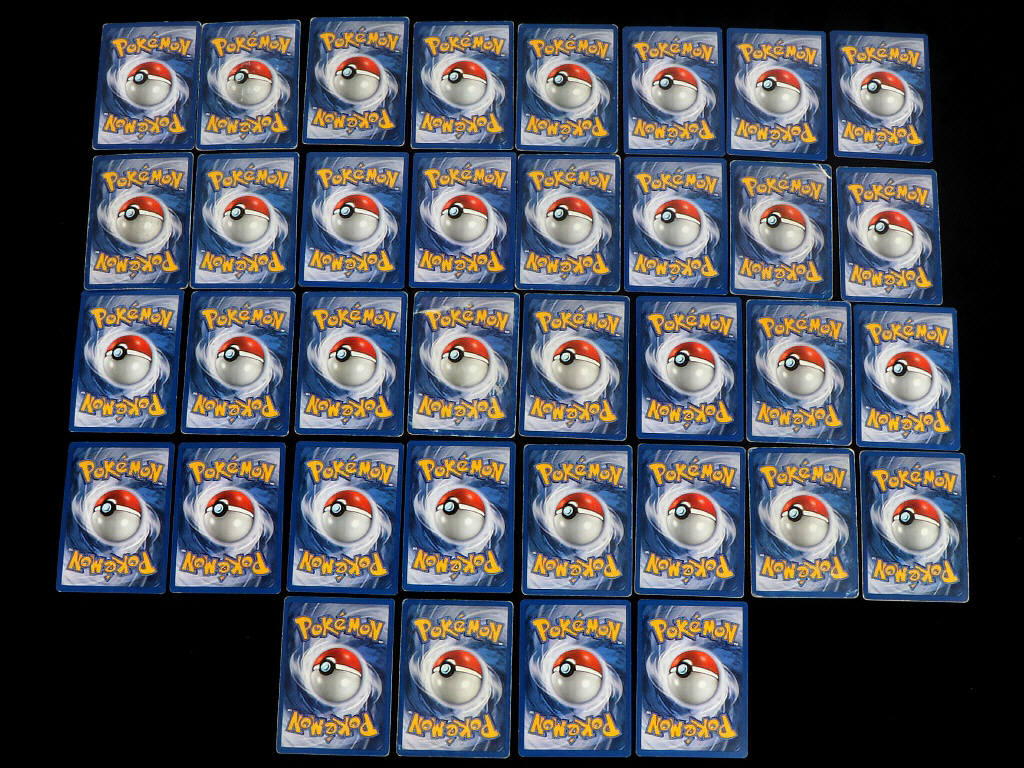 Lot 22 - POKEMON COMPANY (FRANCE) (36)