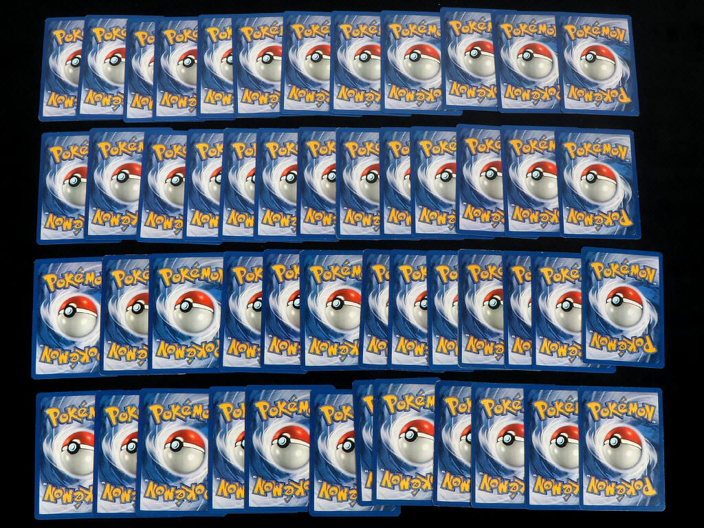 Lot 28 - POKEMON COMPANY (FRANCE) (50)